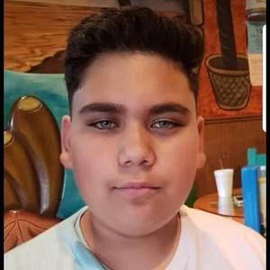 Meet your Posher, Ulises